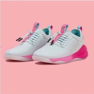 NEW Clove Electron Rose Nursing Shoes Pink Blue Womens Size 8.5